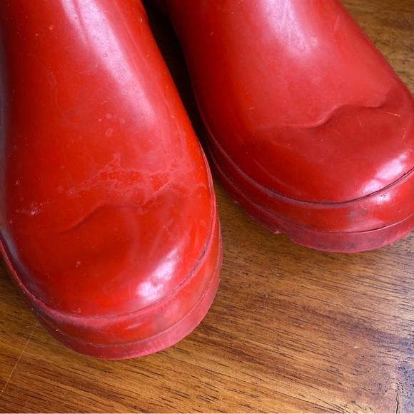 Hunter Tall Red Rain Boots with buckles - Picture 5 of 10